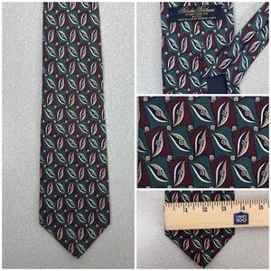 Brooks Brothers Men's Tie 100% Silk Green Burgundy Geometric Made in‎ USA